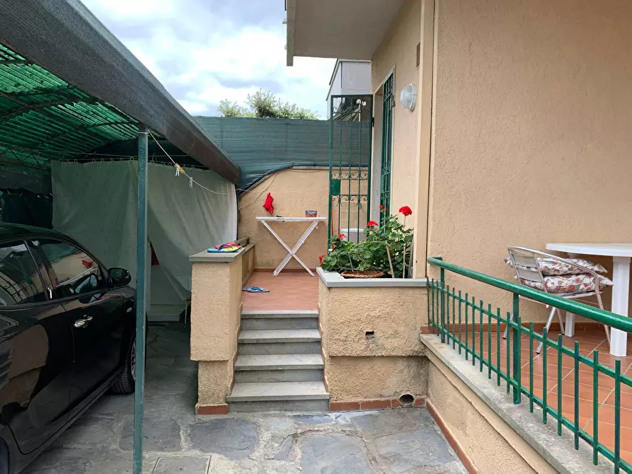 Immagine 3 di Casa indipendente in vendita  in Via Ugo Foscolo a Pietrasanta