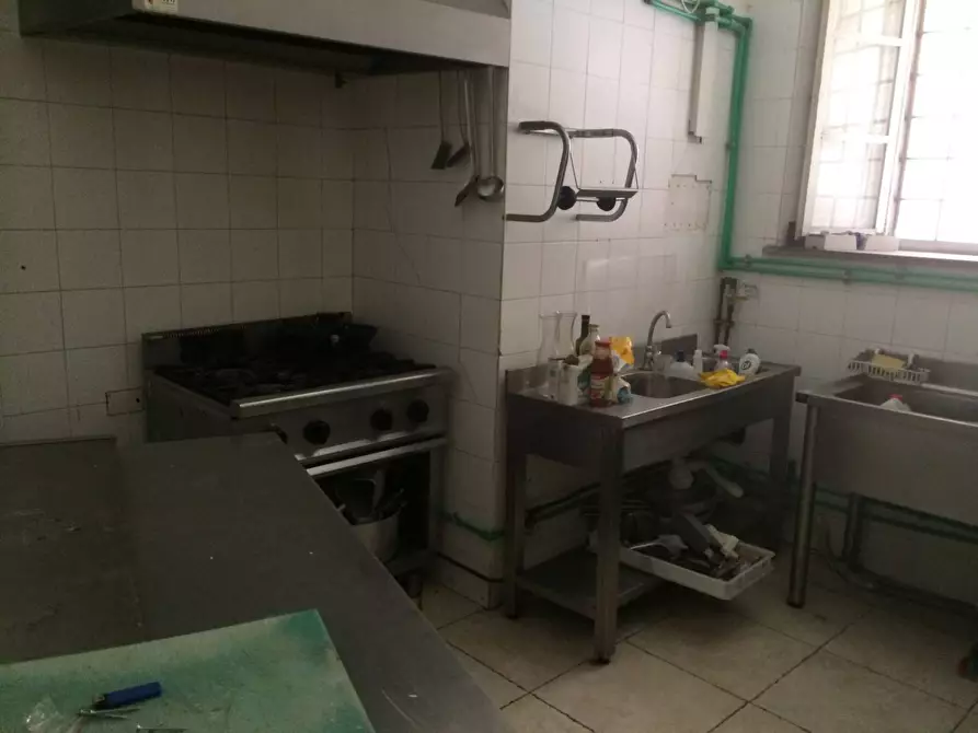 Immagine 4 di Attività commerciale in vendita  in Via San Martino a Pisa