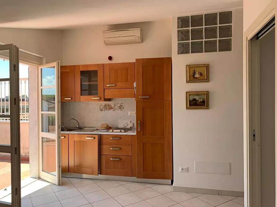 Immagine 9 di Appartamento in vendita  in via delle pinete a Massa