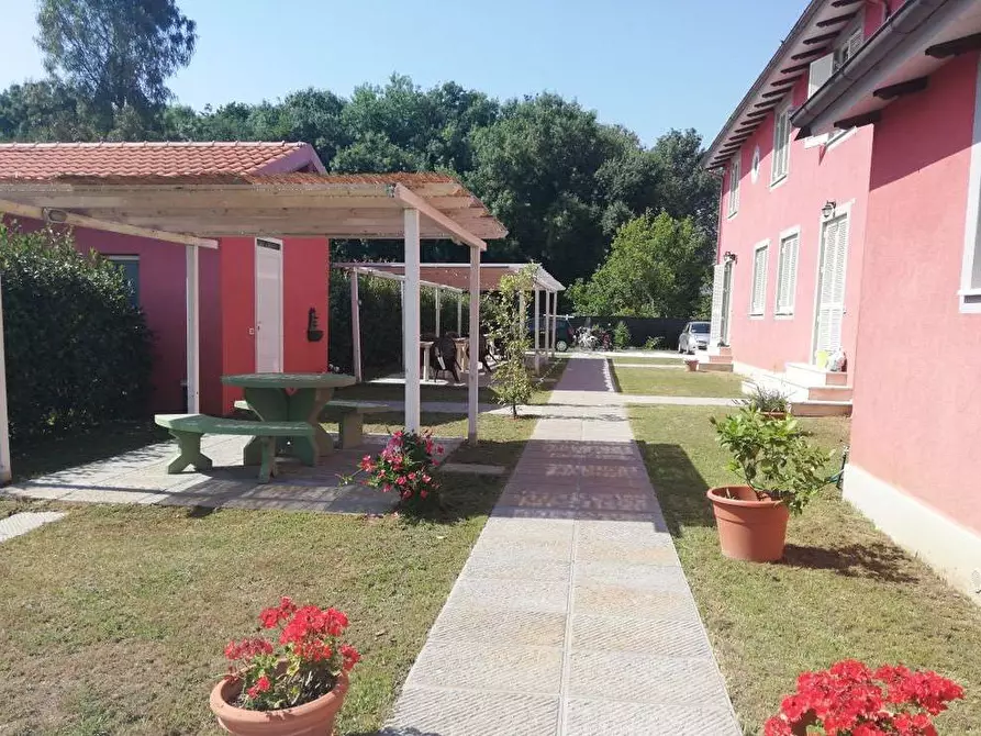 Immagine 10 di Casa indipendente in vendita  in Via dei Falegnami a Massarosa