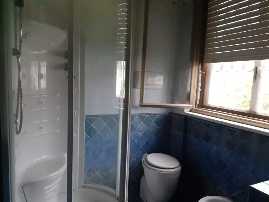 Immagine 30 di Casa indipendente in vendita  in della gronda 77 a Camaiore