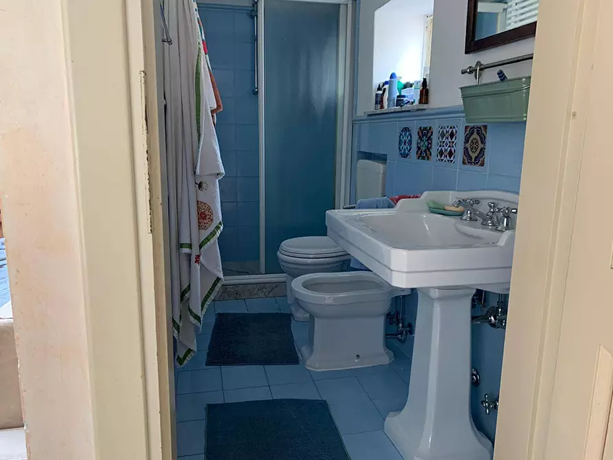 Immagine 11 di Appartamento in vendita  in Via Stagio Stagi 75 a Pietrasanta