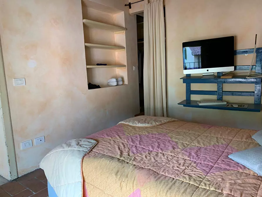 Immagine 15 di Appartamento in vendita  in Via Stagio Stagi 75 a Pietrasanta