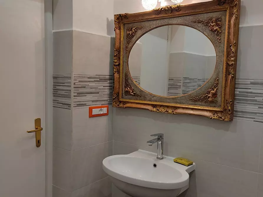 Immagine 12 di Ufficio in affitto  in Via Cairoli a Livorno