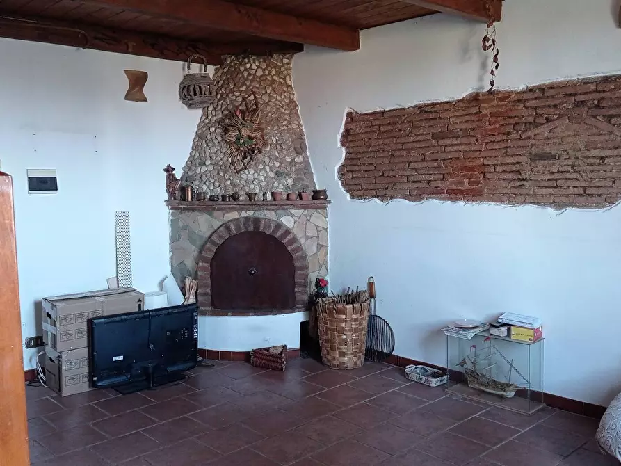 Immagine 1 di Appartamento in vendita  in Scali delle Cantine 40 a Livorno