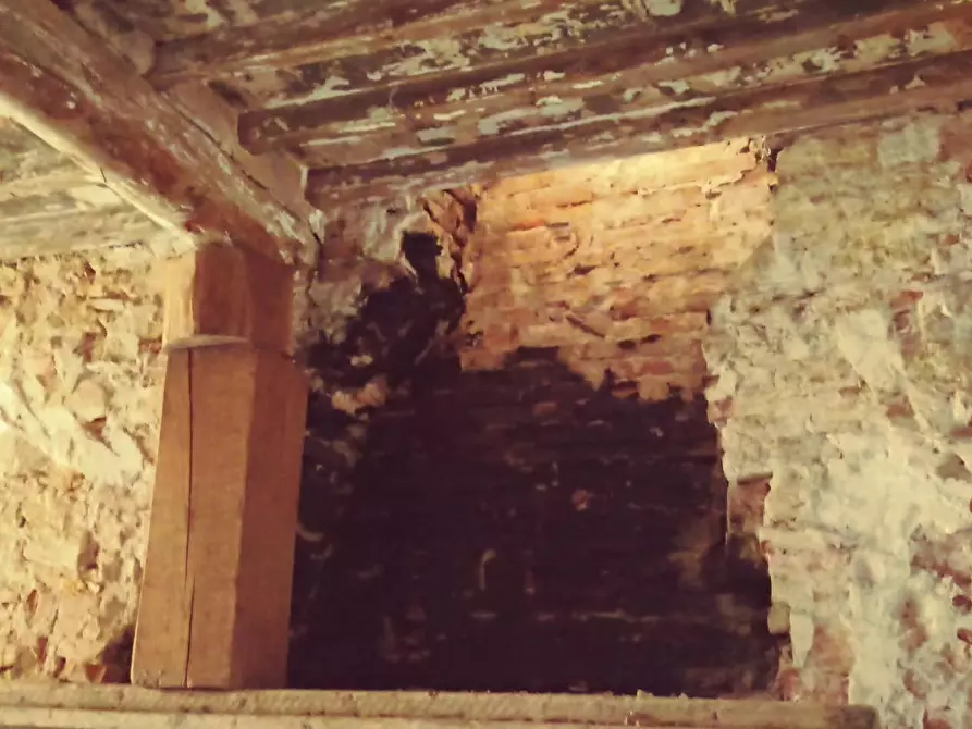 Immagine 30 di Casa indipendente in vendita  in via eugenio III a Calci