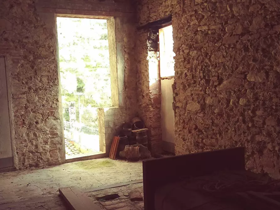 Immagine 33 di Casa indipendente in vendita  in via eugenio III a Calci