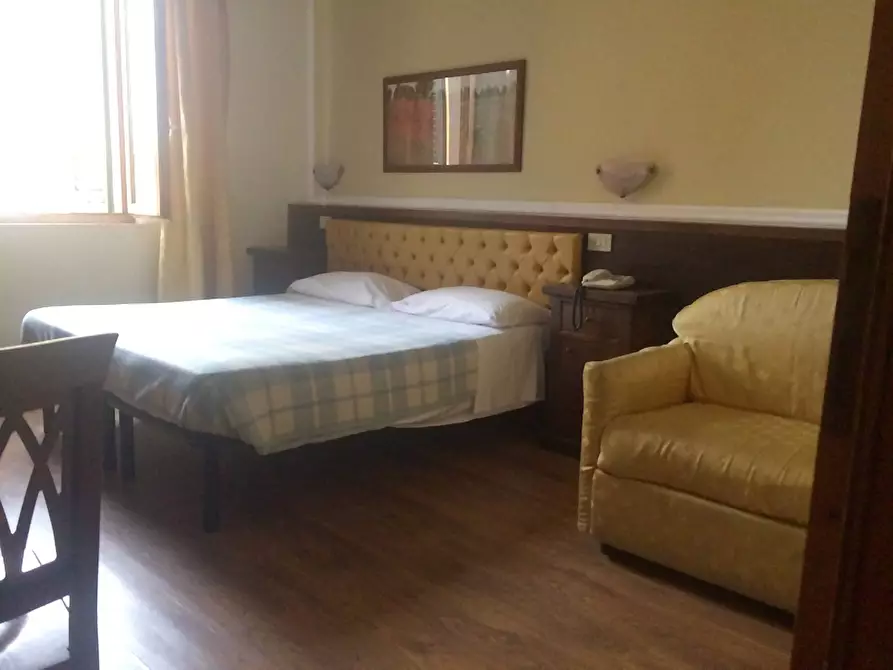 Immagine 9 di Casa indipendente in vendita  in Corso Italia a Pisa