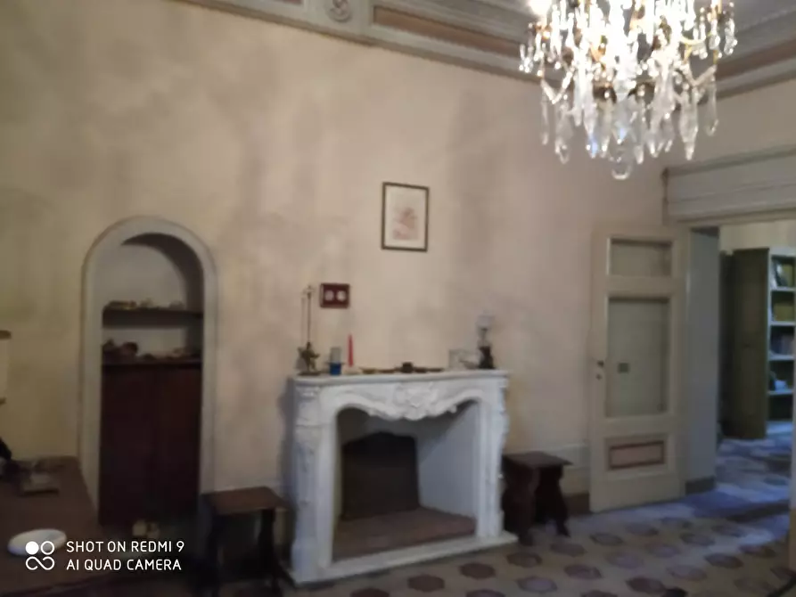 Immagine 8 di Appartamento in vendita  in centro a Lucca