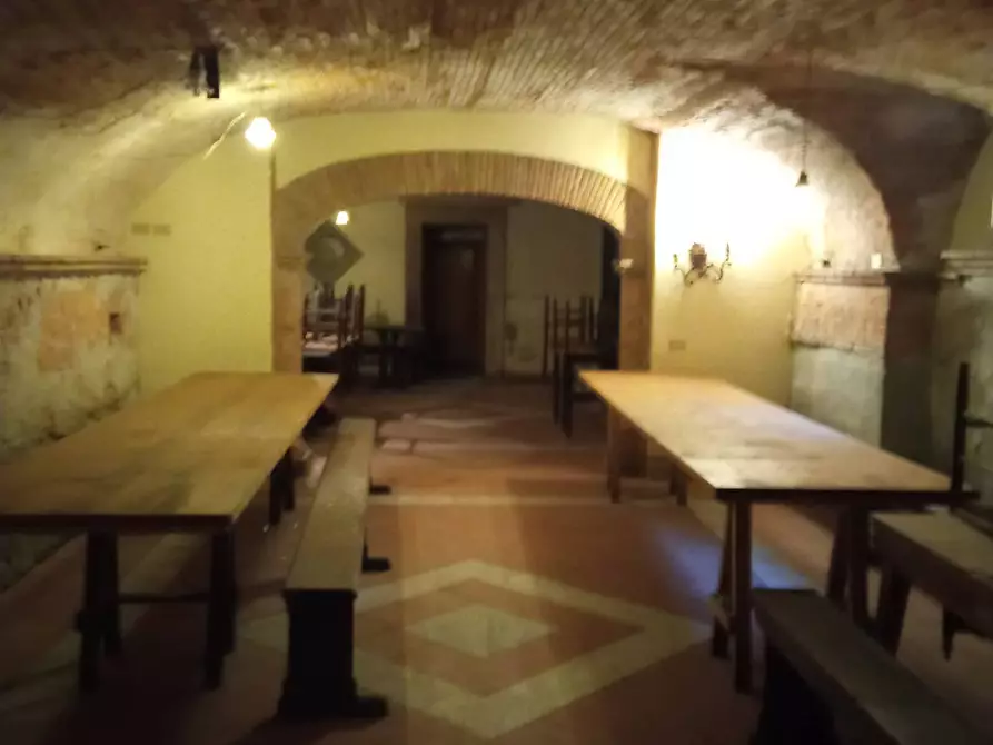 Immagine 18 di Appartamento in vendita  in centro a Lucca