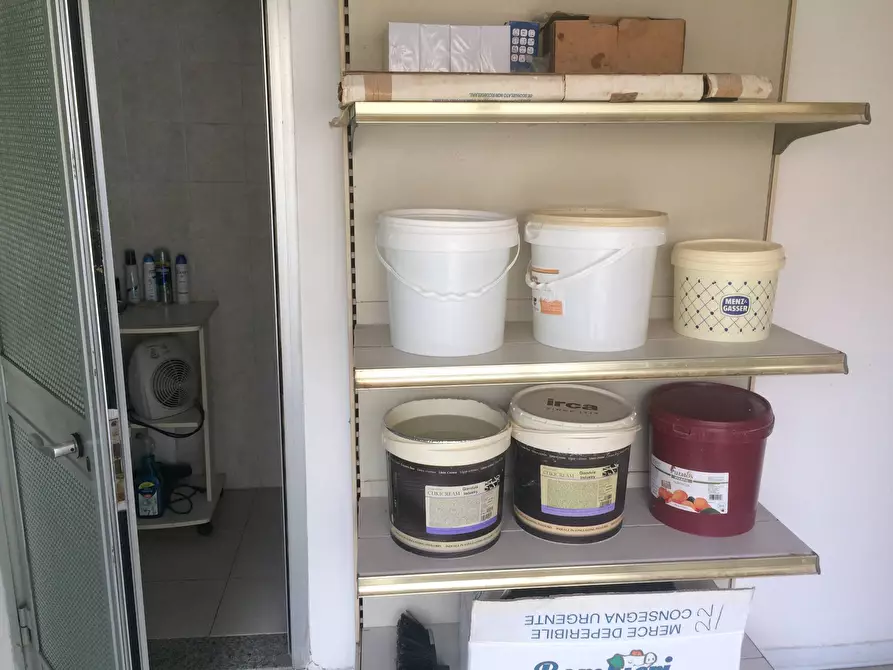 Immagine 5 di Attività commerciale in vendita  in Pisa a Pisa