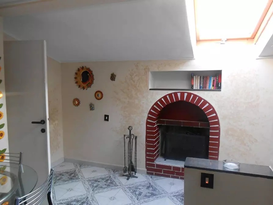 Immagine 1 di Appartamento in vendita  in Viale Guglielmo Marconi 6 a Livorno