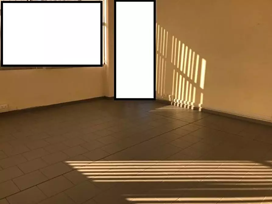 Immagine 4 di Capannone industriale in affitto  in Via Dell'Artigianato a Livorno