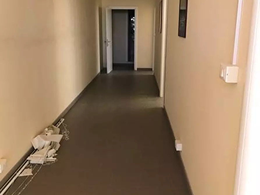 Immagine 7 di Capannone industriale in affitto  in Via Dell'Artigianato a Livorno