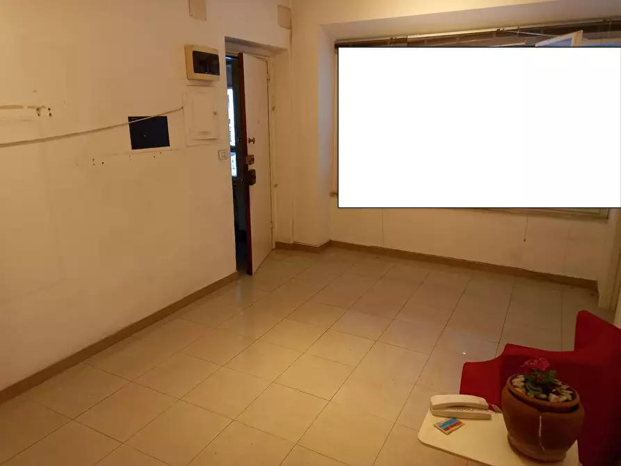 Immagine 7 di Ufficio in affitto  in Via Grande 104 a Livorno