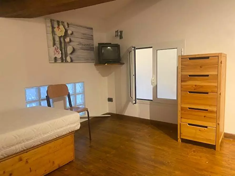 Immagine 16 di Appartamento in affitto  in Viale Del Risorgimento a Livorno