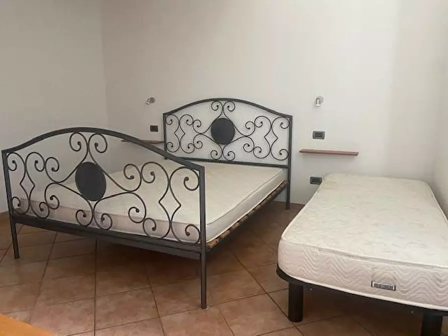 Immagine 28 di Appartamento in affitto  in Viale Del Risorgimento a Livorno