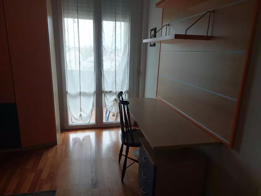 Immagine 7 di Camera in affitto  in Via Norvegia a Pisa