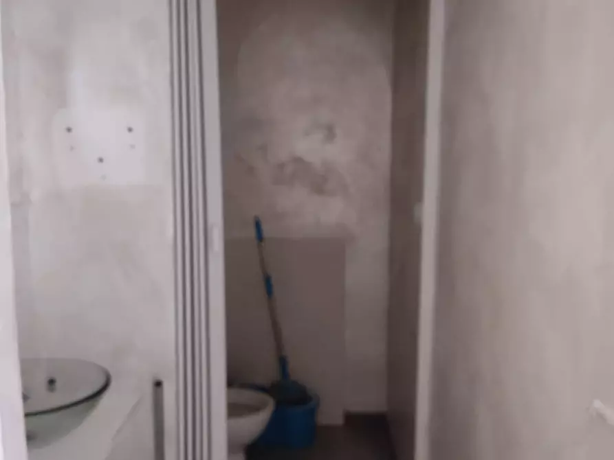 Immagine 16 di Attività commerciale in affitto  in Via Giuseppe Verdi a Livorno