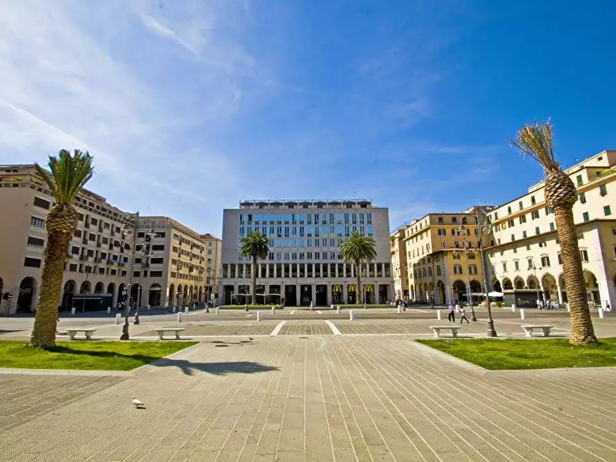 Immagine 16 di Ufficio in affitto  in Piazza Grande a Livorno