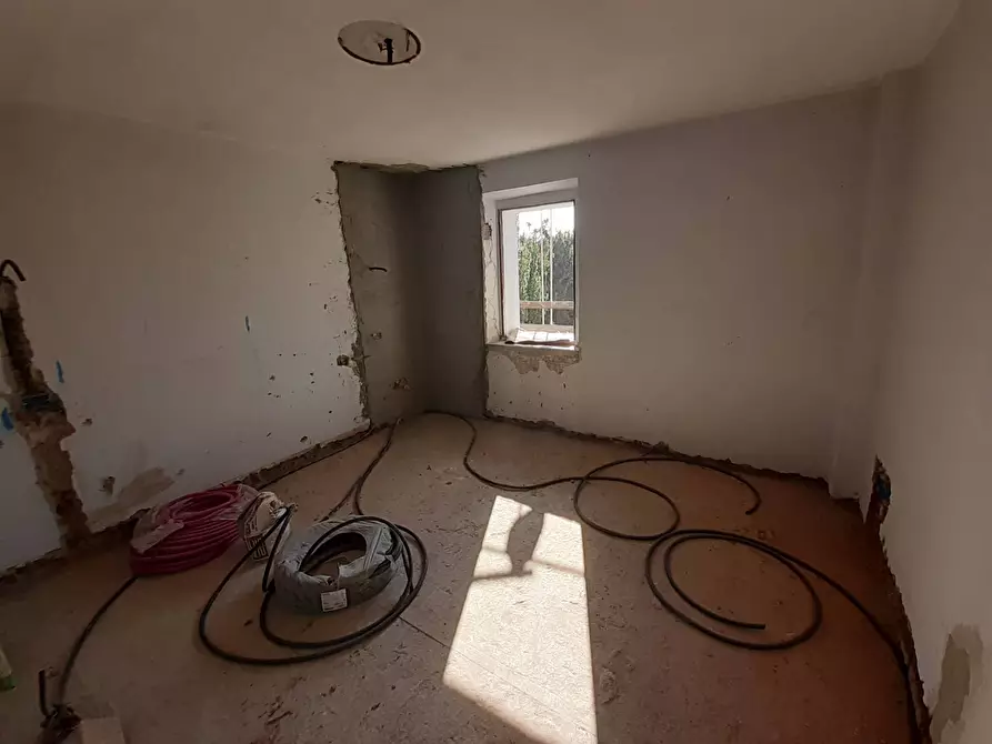 Immagine 14 di Casa indipendente in vendita  in via Castagnola a Lucca