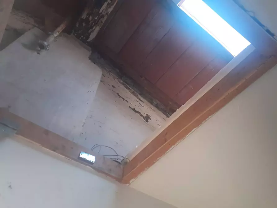 Immagine 20 di Casa indipendente in vendita  in via Castagnola a Lucca