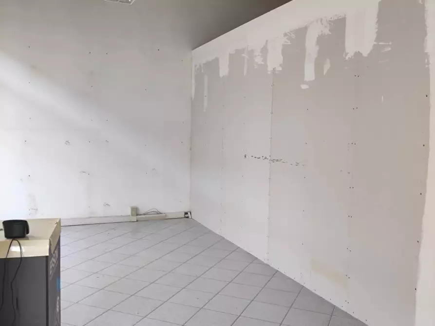 Immagine 6 di Attività commerciale in affitto  in via fratelli rosselli a Altopascio