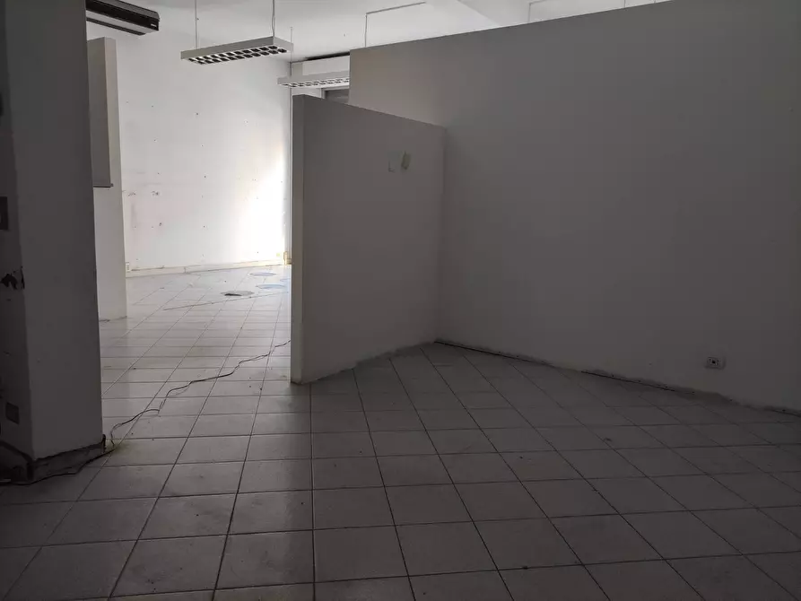 Immagine 8 di Attività commerciale in affitto  in via fratelli rosselli a Altopascio