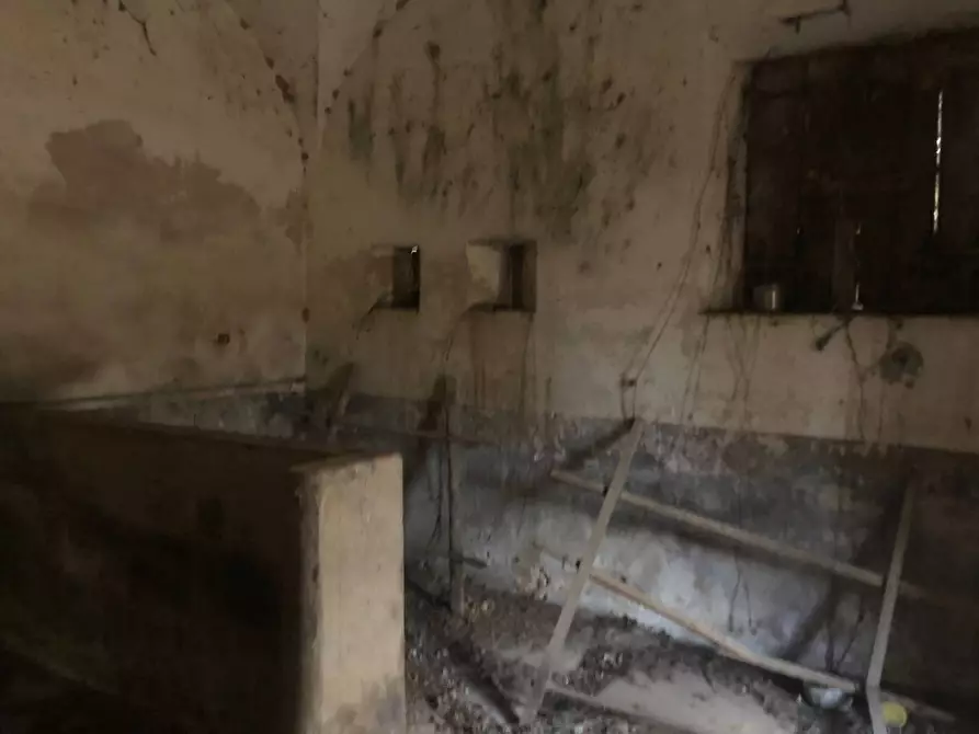 Immagine 9 di Casa indipendente in vendita  in lungomonte pisano 10 a Calci