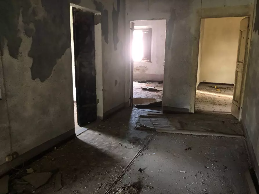 Immagine 17 di Casa indipendente in vendita  in lungomonte pisano 10 a Calci