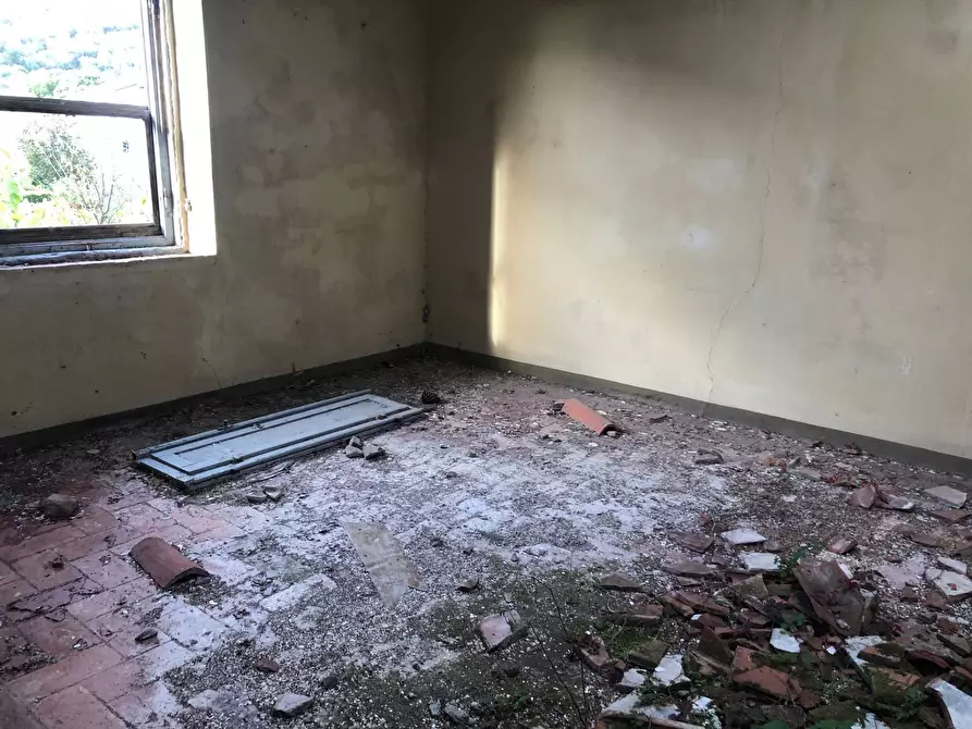 Immagine 18 di Casa indipendente in vendita  in lungomonte pisano 10 a Calci