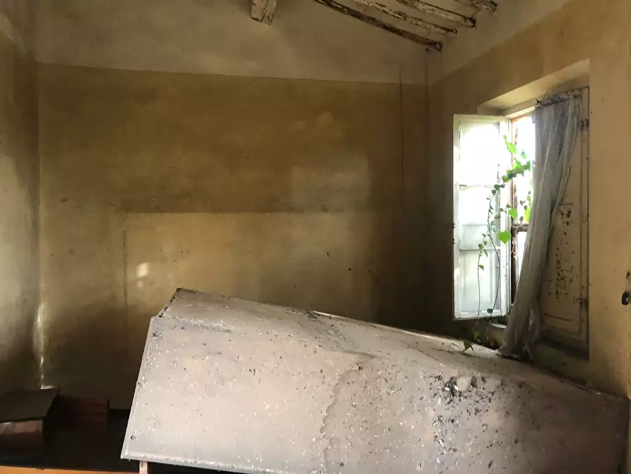 Immagine 20 di Casa indipendente in vendita  in lungomonte pisano 10 a Calci