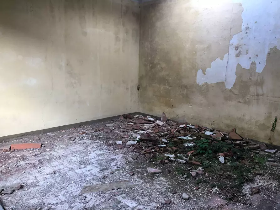 Immagine 25 di Casa indipendente in vendita  in lungomonte pisano 10 a Calci