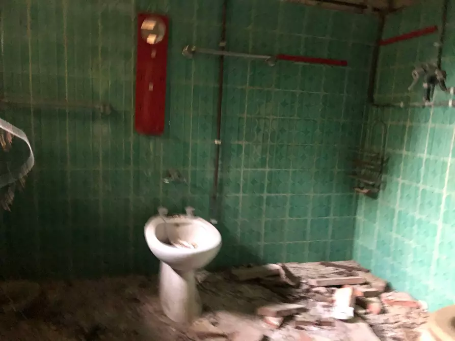 Immagine 33 di Casa indipendente in vendita  in lungomonte pisano 10 a Calci