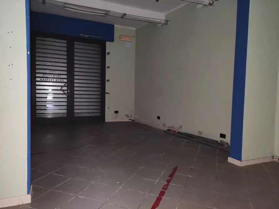 Immagine 2 di Attività commerciale in affitto  in via torino 9 a Altopascio
