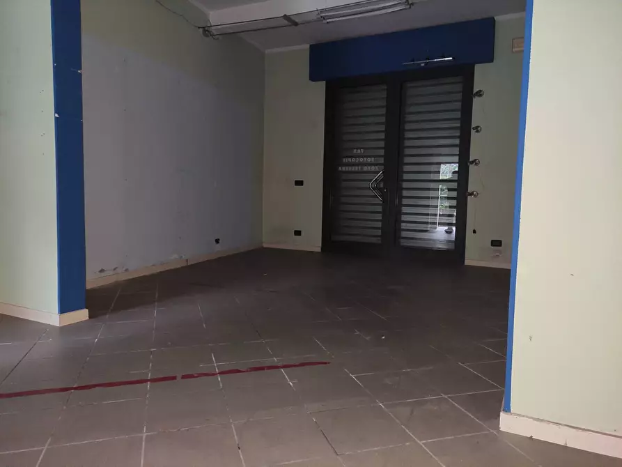 Immagine 3 di Attività commerciale in affitto  in via torino 9 a Altopascio