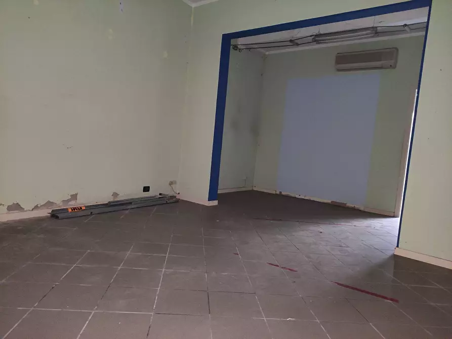 Immagine 4 di Attività commerciale in affitto  in via torino 9 a Altopascio