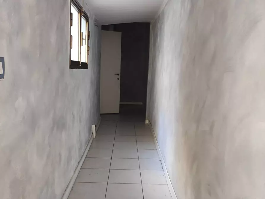 Immagine 6 di Attività commerciale in affitto  in via liguria a Porcari