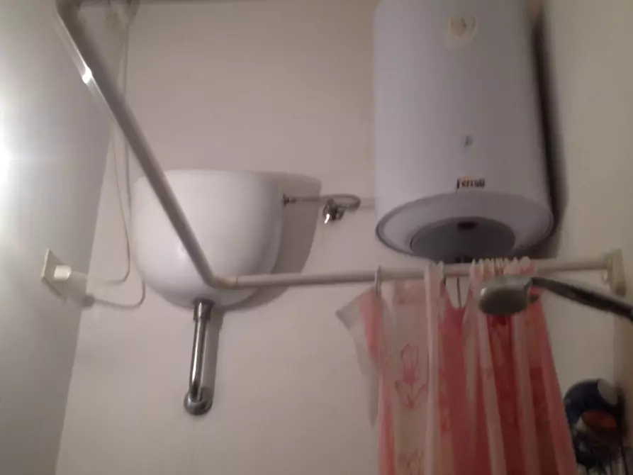 Immagine 25 di Camera in affitto  in Via Borgo Stretto 15 a Pisa