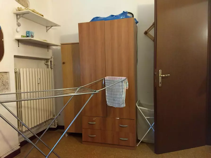 Immagine 31 di Camera in affitto  in Via Borgo Stretto 15 a Pisa