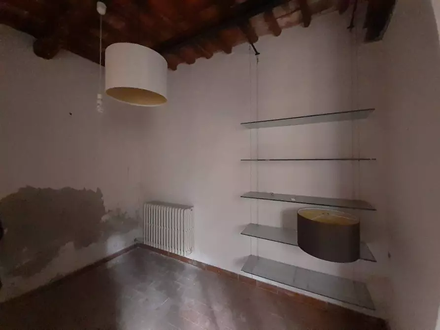 Immagine 4 di Magazzino in vendita  in Via Borgo Giannotti a Lucca