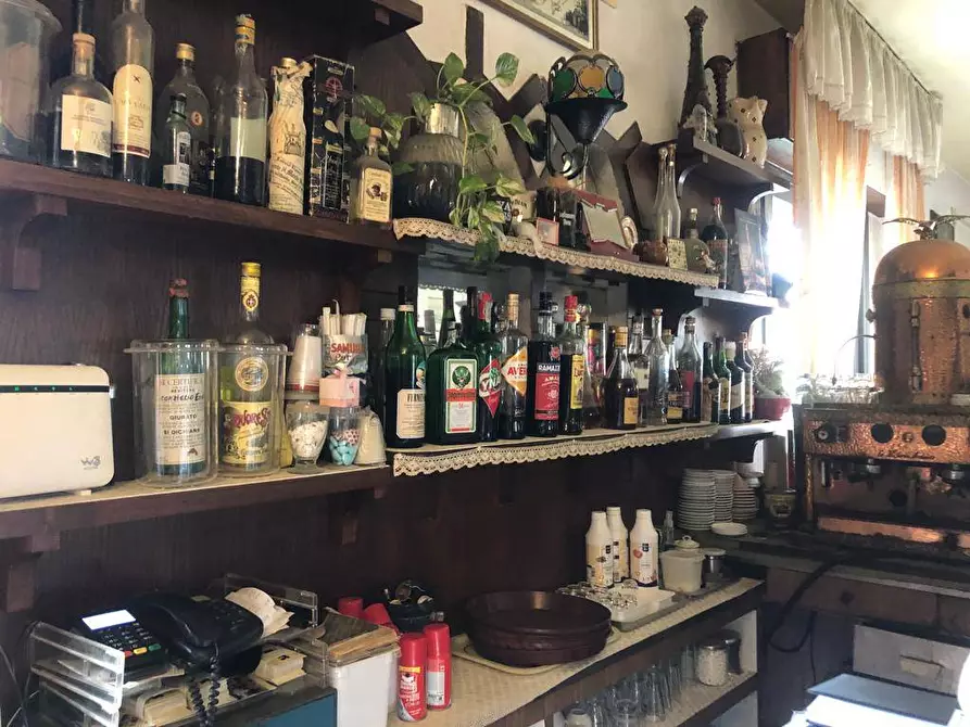 Immagine 12 di Attività commerciale in vendita  in via edmondo de amicis a San Giuliano Terme