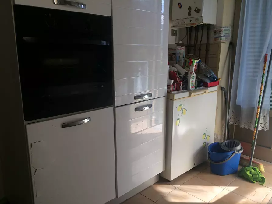 Immagine 4 di Appartamento in vendita  in via guido rossa a Barga