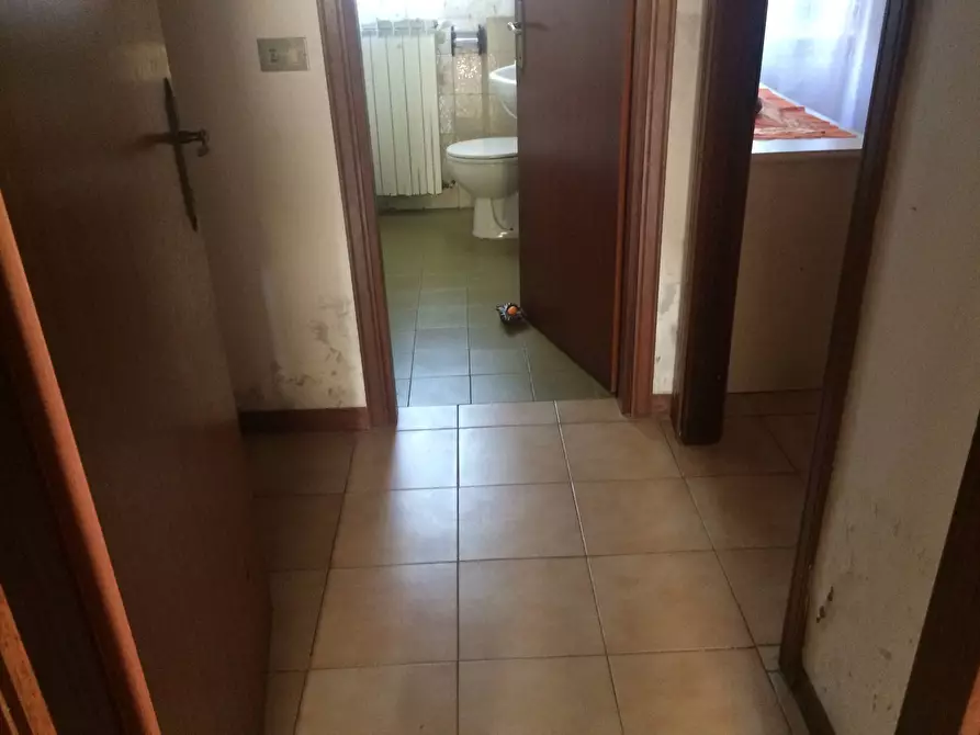 Immagine 7 di Appartamento in vendita  in via guido rossa a Barga