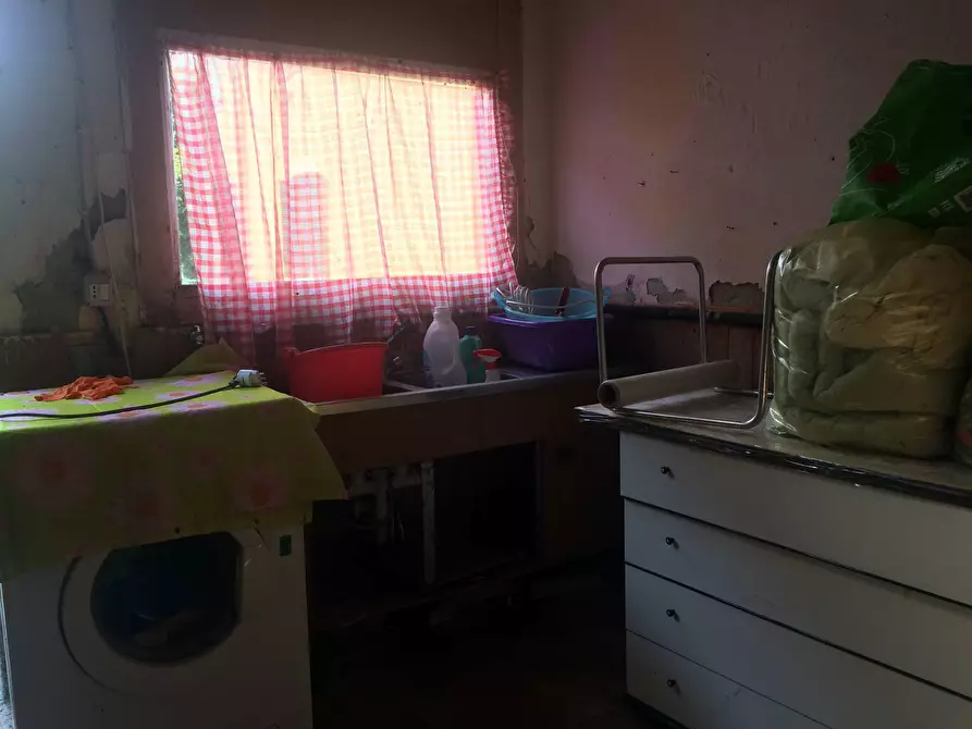 Immagine 15 di Appartamento in vendita  in via guido rossa a Barga