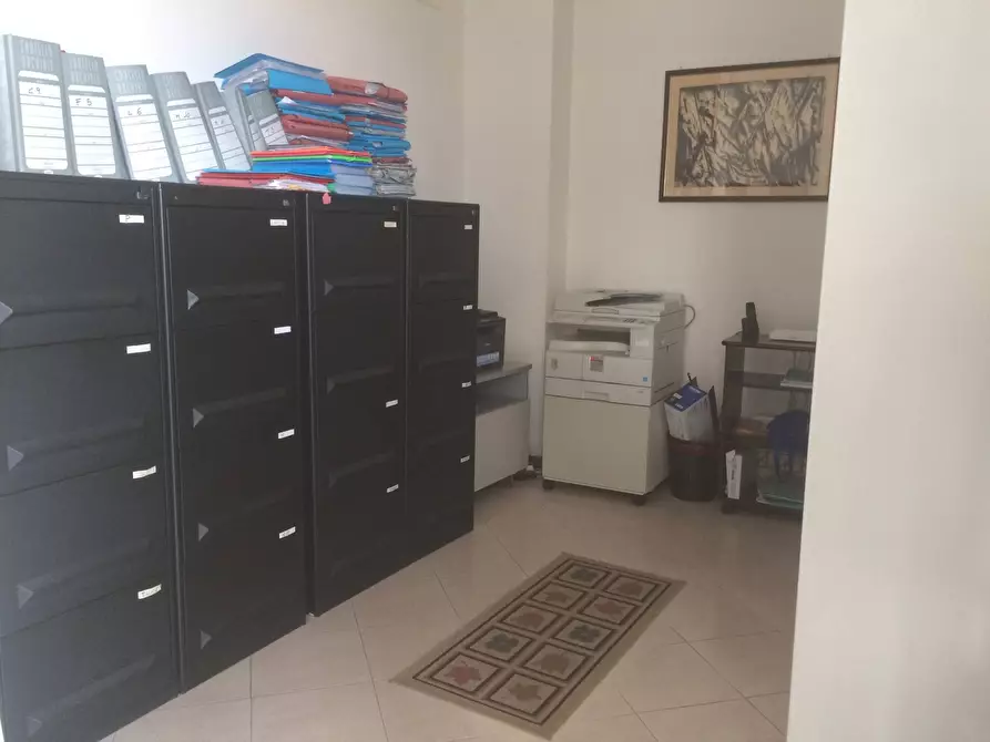 Immagine 4 di Ufficio in affitto  in via tosco romagnola 200 a Cascina