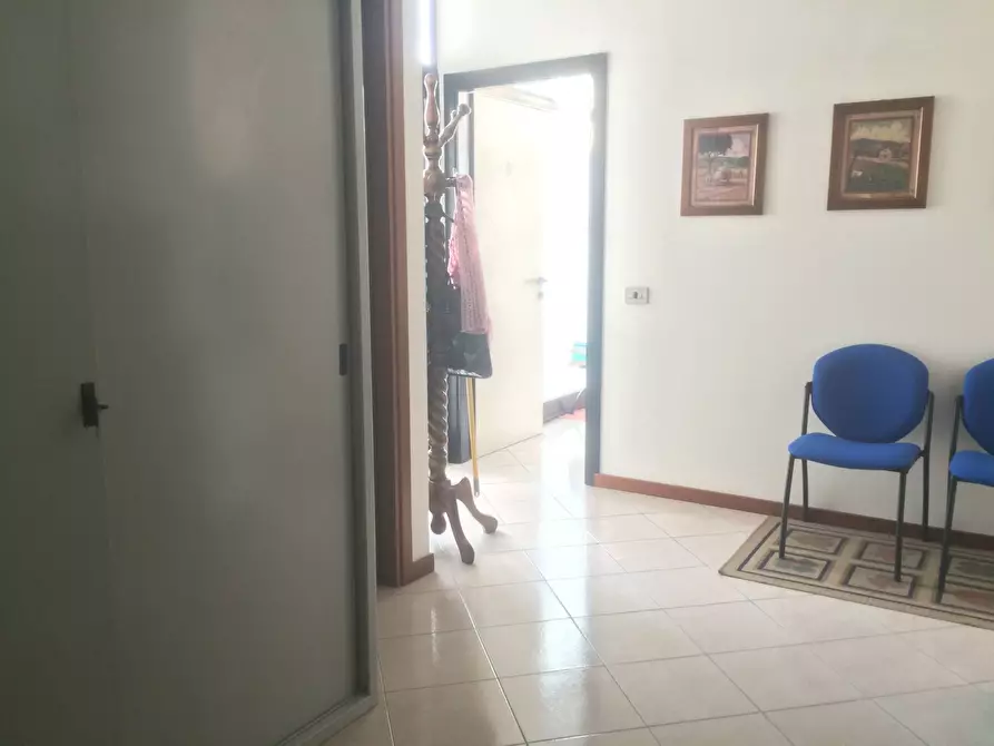 Immagine 3 di Ufficio in affitto  in via tosco romagnola 200 a Cascina