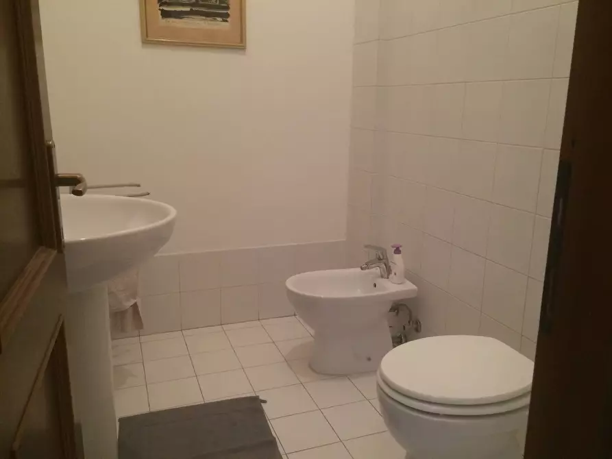 Immagine 6 di Ufficio in affitto  in via tosco romagnola 200 a Cascina