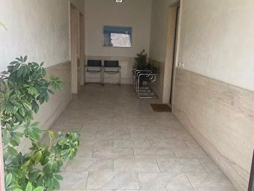 Immagine 5 di Ufficio in affitto  in Via Fabio Filzi 25 a Livorno