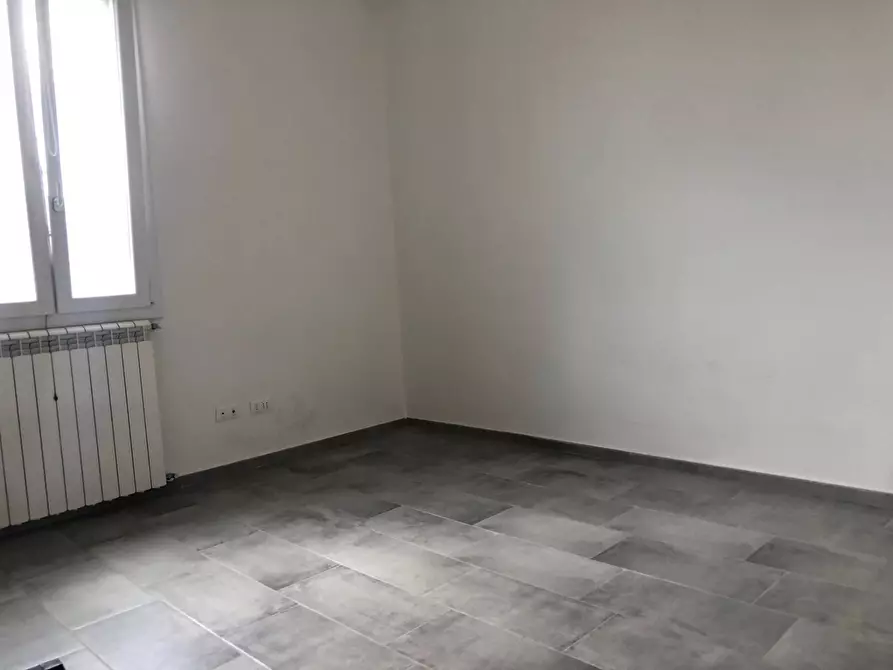 Immagine 2 di Camera in affitto  in Via Pietrasantina a Pisa